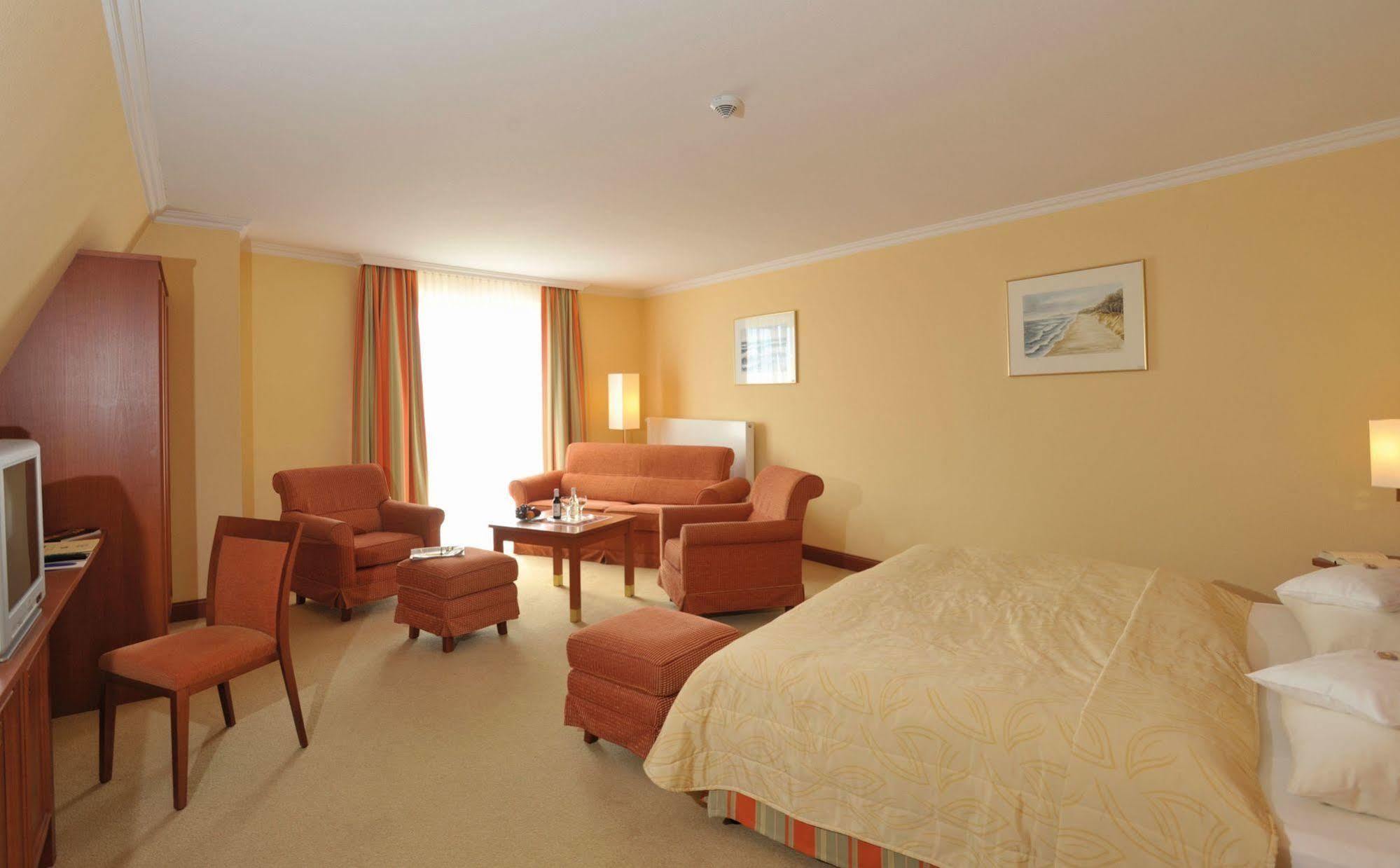 Hotel Zur Post - Ein Rovell Hotel Heringsdorf  Kültér fotó