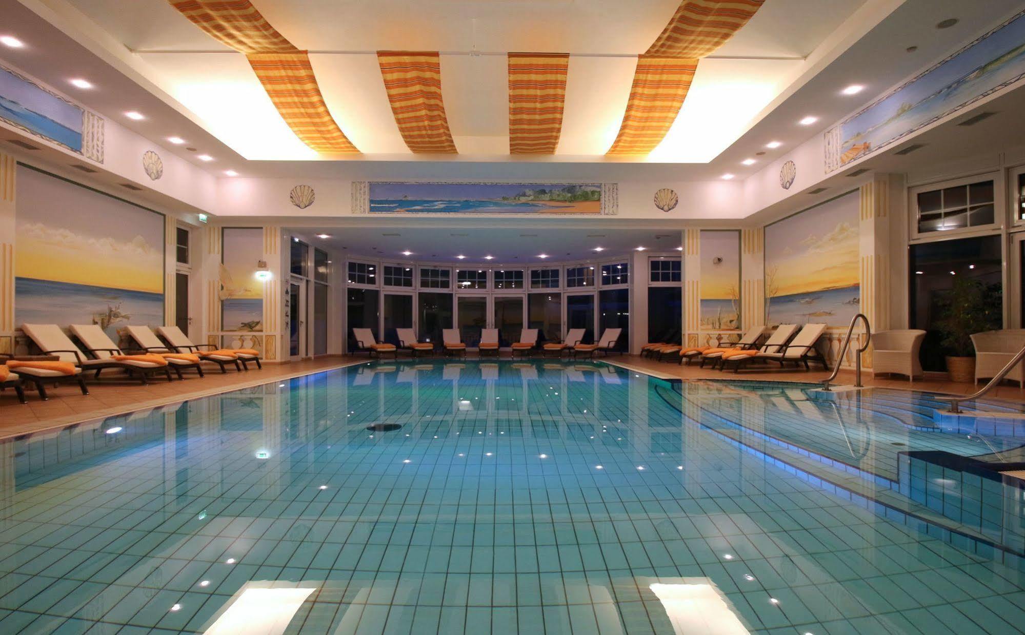 Hotel Zur Post - Ein Rovell Hotel Heringsdorf  Kültér fotó